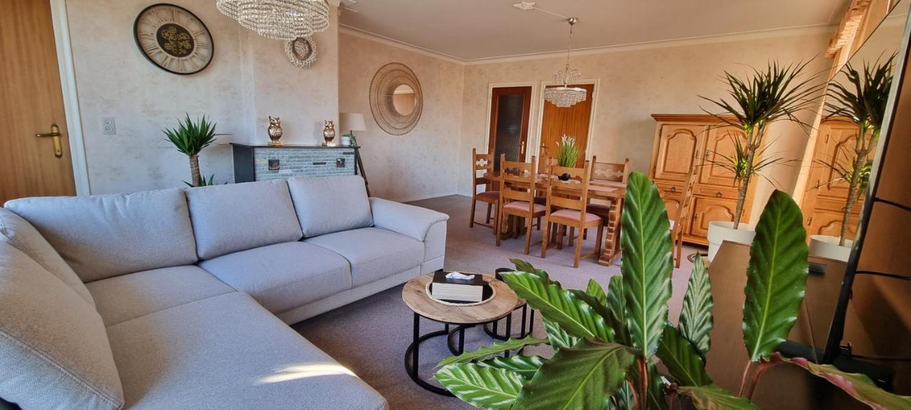 Apartamento Superb Flat With 3 Bedrooms Parking And Balcony Amberes