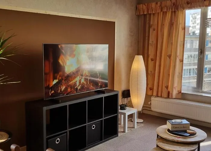 Superb Flat With 3 Bedrooms Parking And Balcony
